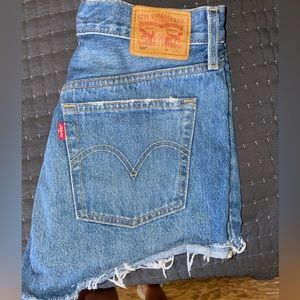 High waisted size 28 Levi’s 501 shorts